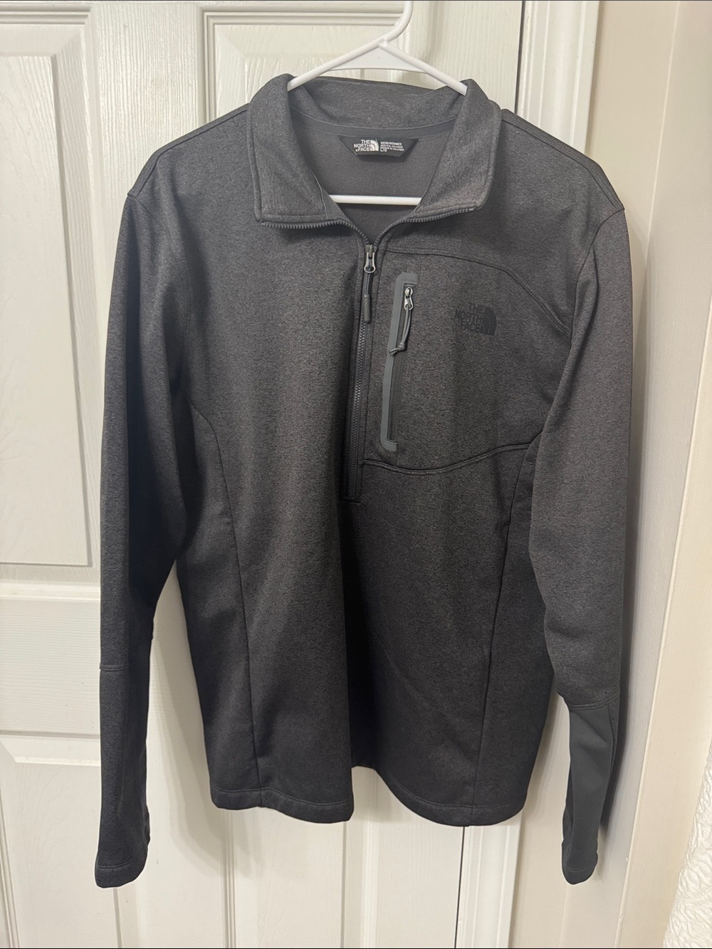 The North Face Men's Charcoal Gray Half-Zip Pullover